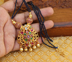 Matte Finish Peacock Handmade Beads Necklace T2290