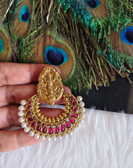 Temple Ganesh Gold Plated Stone Pendant T2859