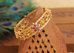 Antique Gold Peacock Stone Bangle T3096