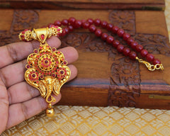 Matte Finish Elephant Handmade Beads Necklace T2711