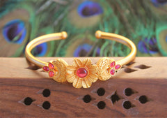 Matte Finish Pink Stone Floral Kada T3064