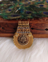 Kerala Style Temple Kasu Stone Pendant T3165