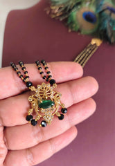 Gold Plated Peacock Stone Black Beads Necklace T3157