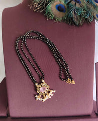 Gold Plated Pearl Stone Black Beads Necklace T3160
