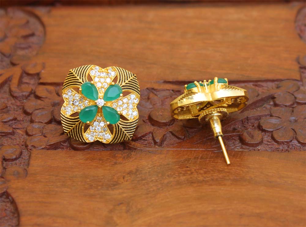 Matte Finish Green Stone Stud Earrings T2415