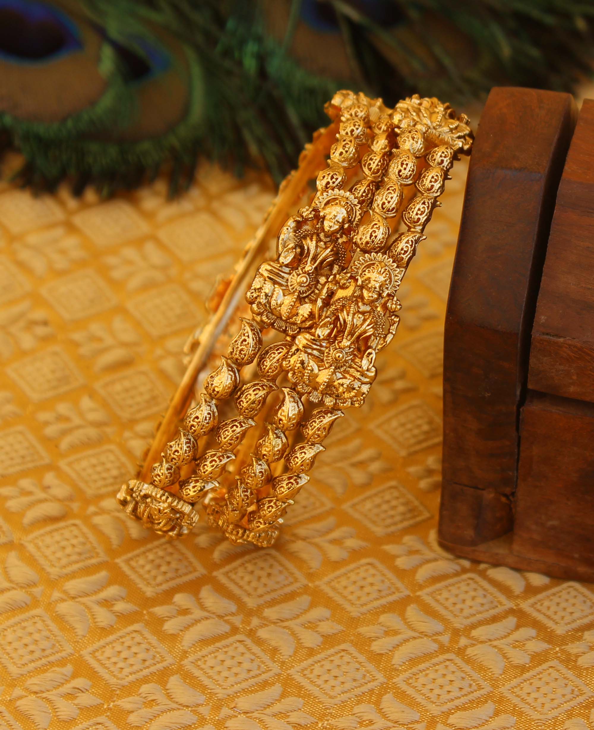 Matte Finish Temple Lakshmi Bangles T2996