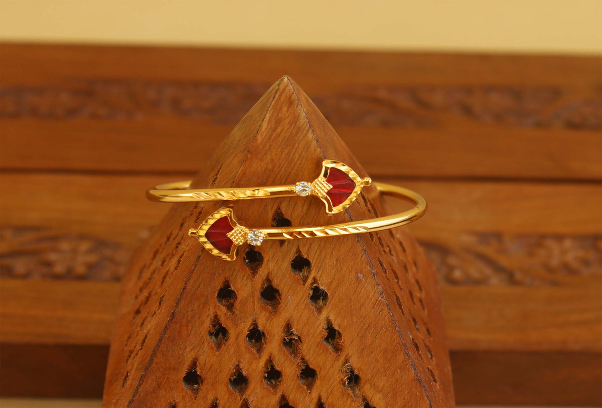Kerala Style  Gold Plated Palakka Kada T2395