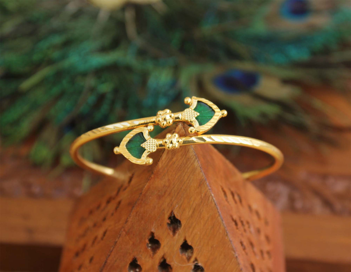 Kerala Style Gold Plated Palakka Kada T2454