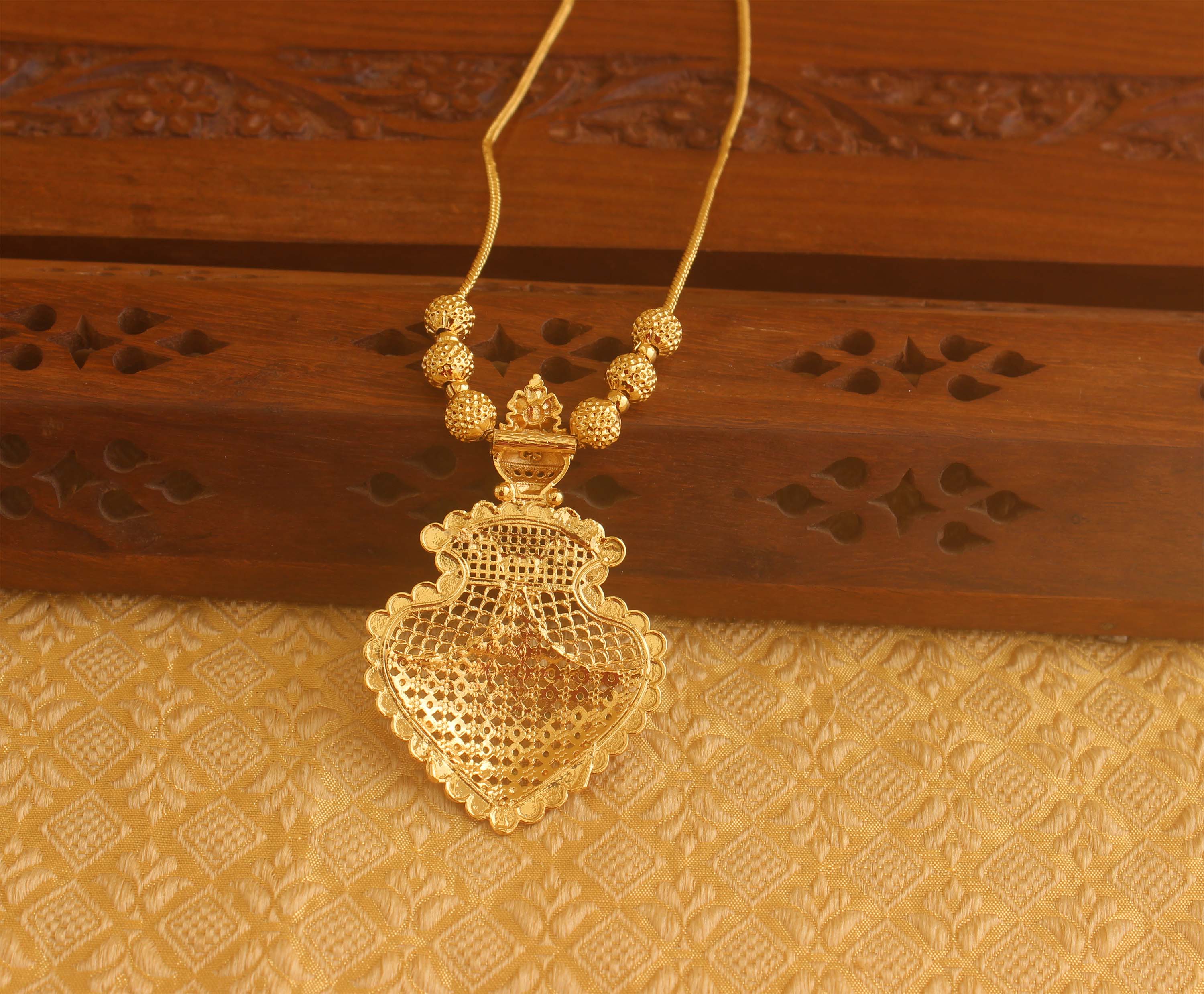 Designer Gold plated Necklace Tanvi51