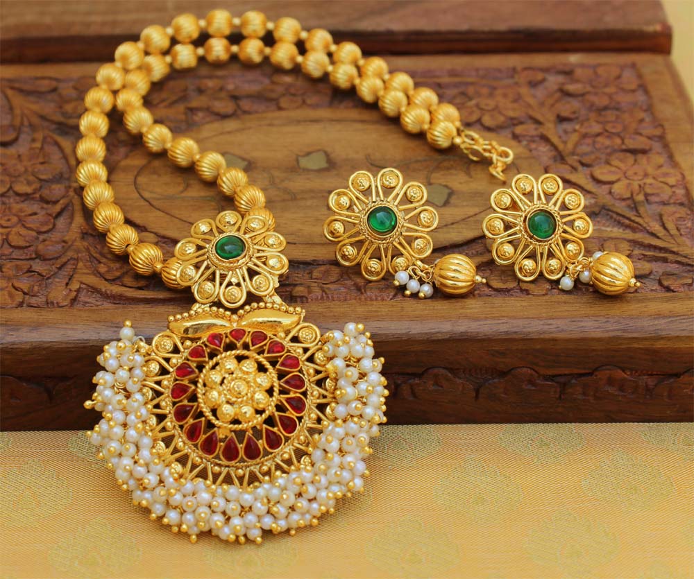 Gold Plated Handmade Floral Pearl Stone Necklace Set T2622