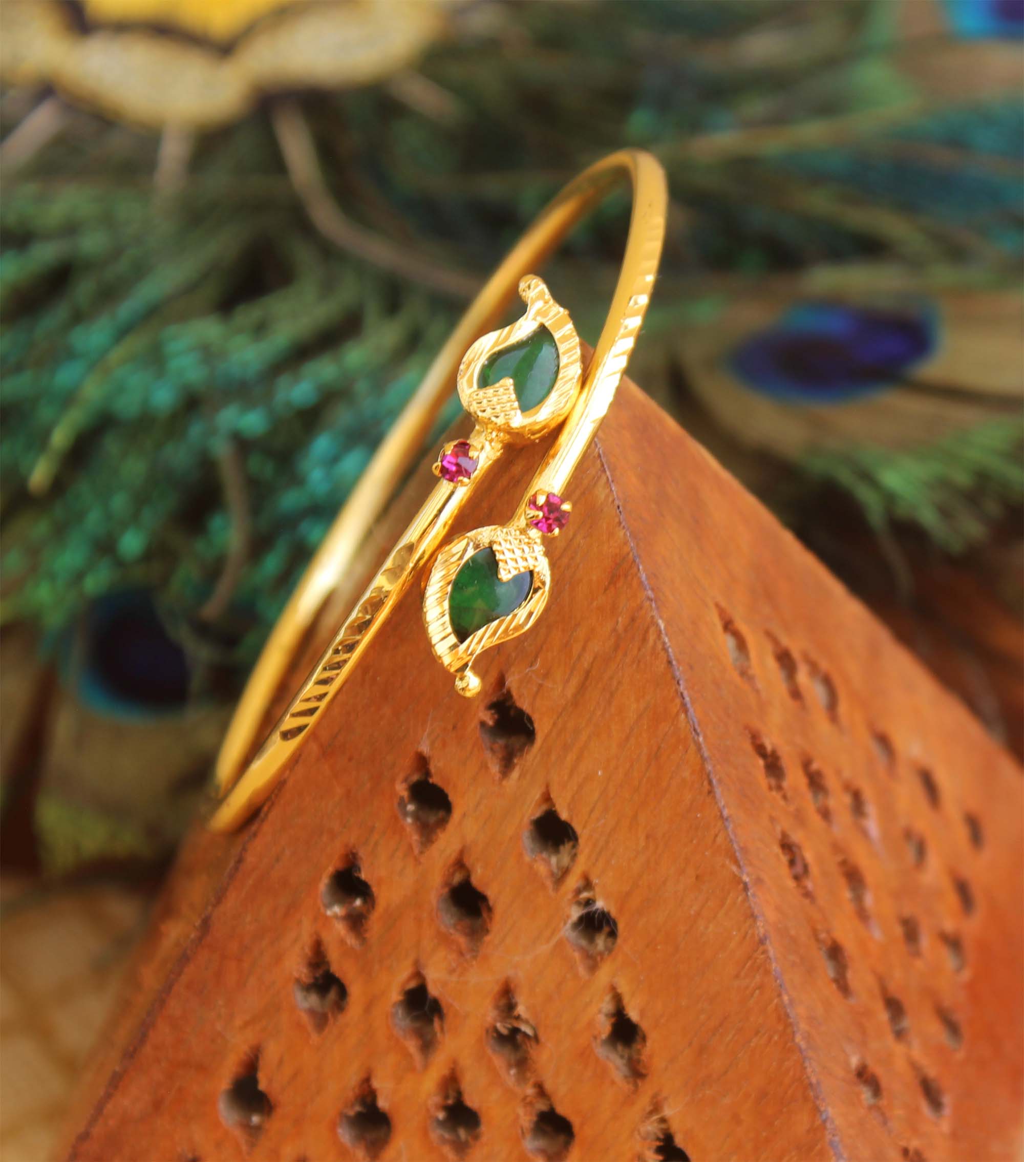 Kerala Style Gold Plated Mango Palakka Kada T2403