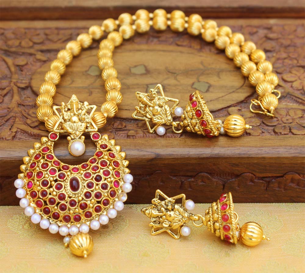 Gold Plated Handmade Temple Ganesha Necklace Set T2640