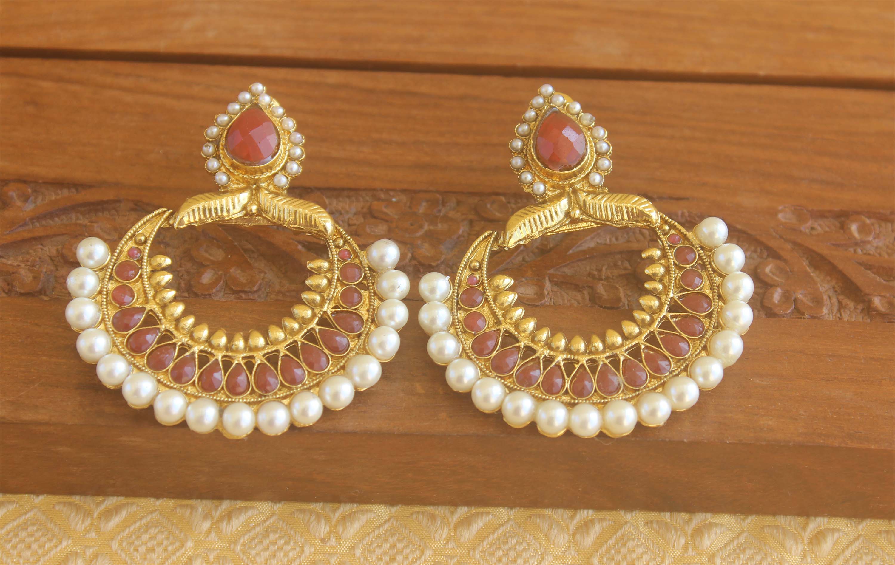 Lovely earrings Tanvi20