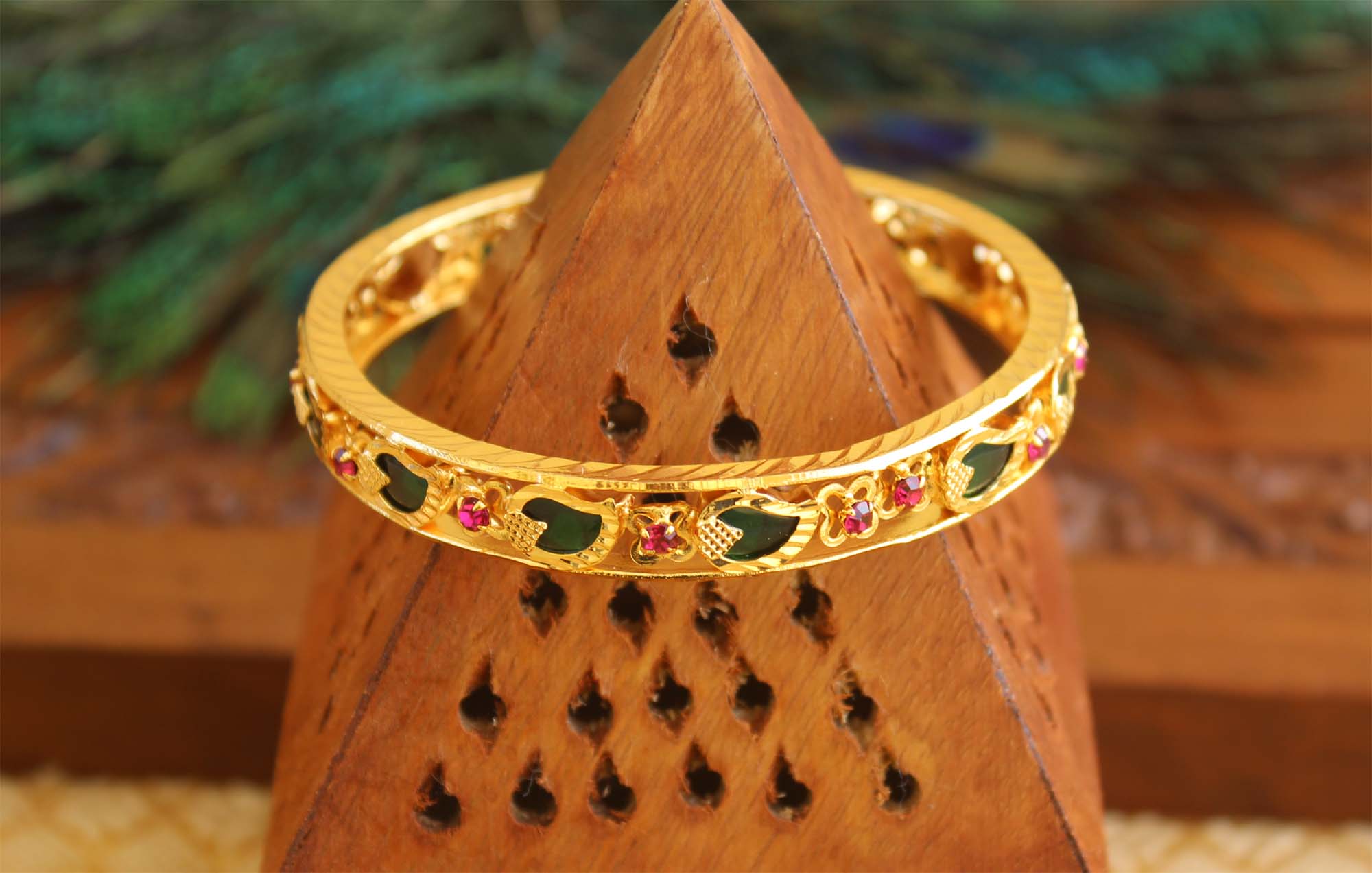 Kerala Traditional Mango Palakka Bangle T2449