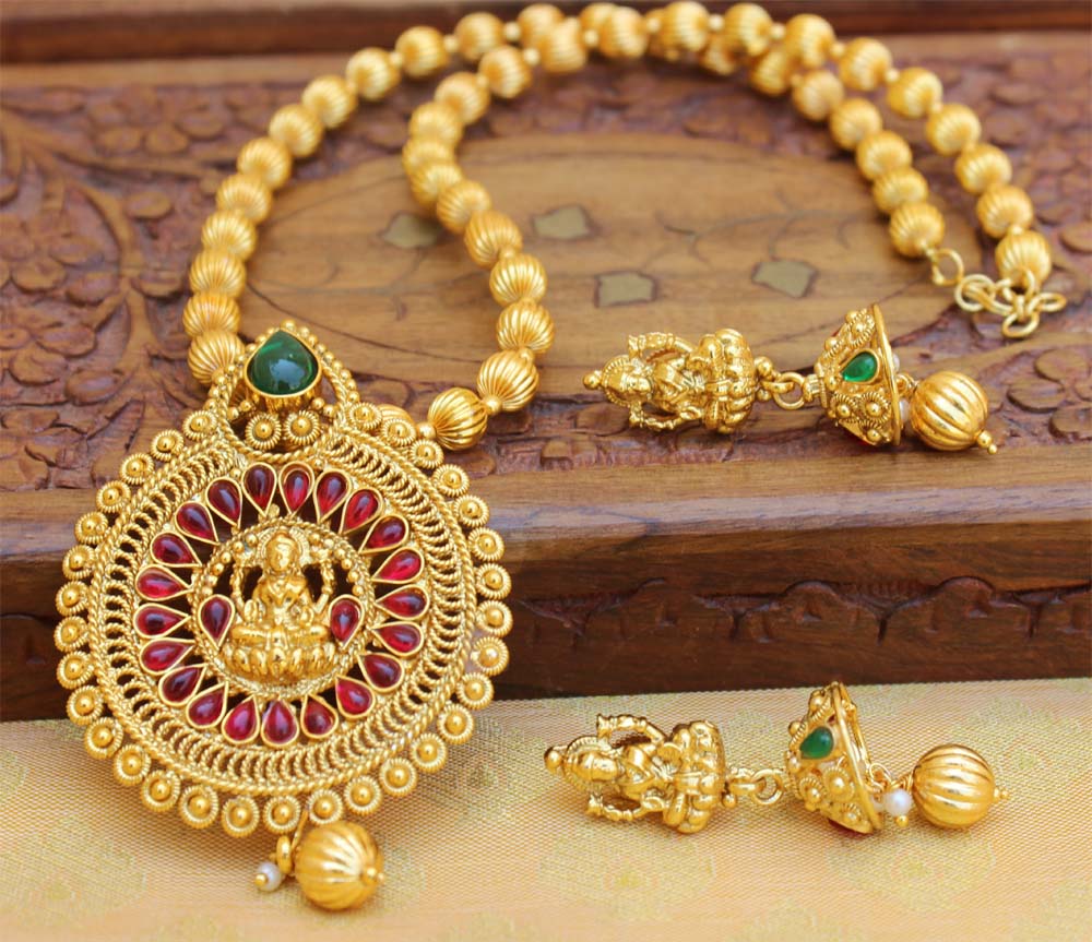 Temple Gold Plated Handmade Necklace Set T2674