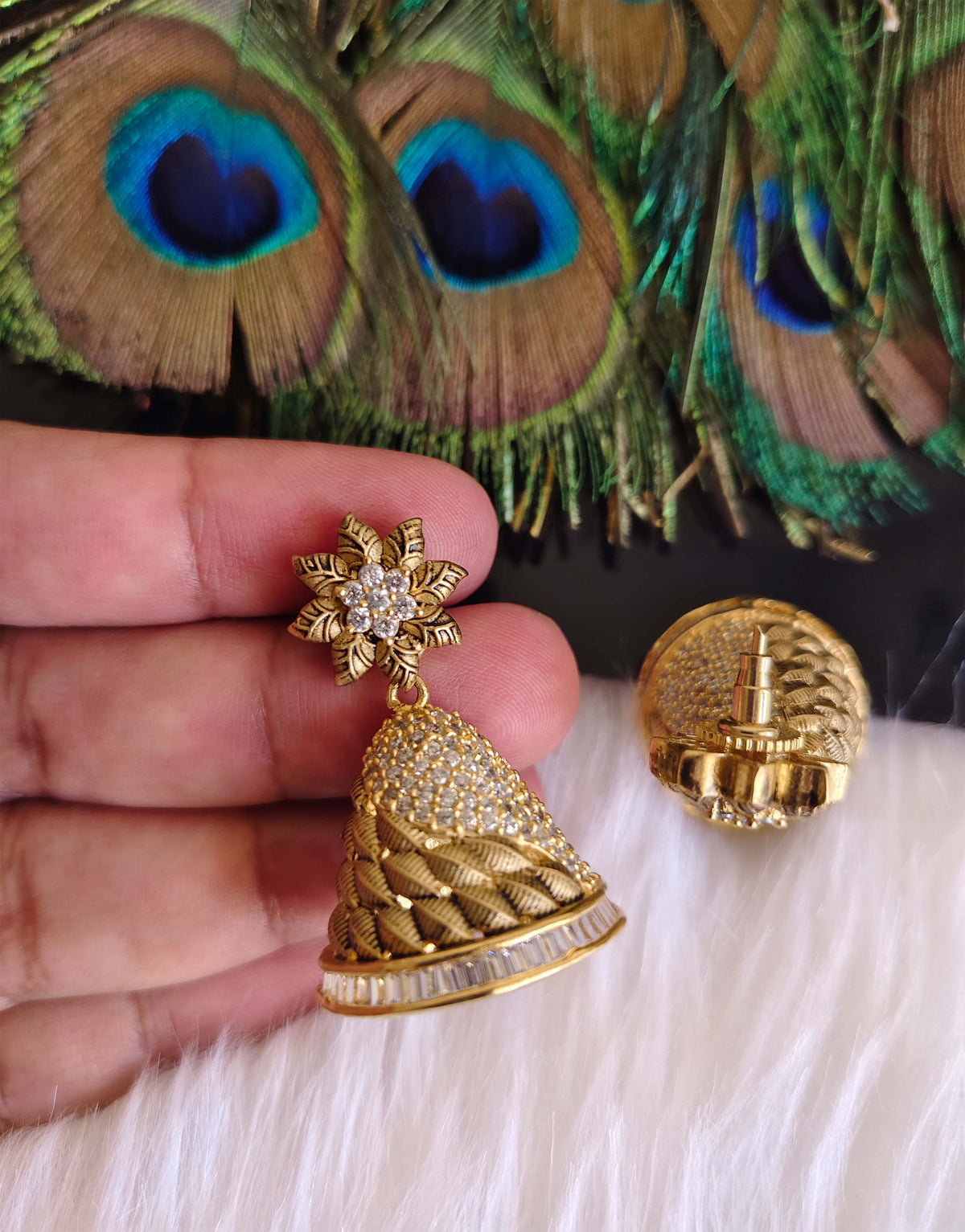 Matte Finish Stone Jhumka Earrings T2878