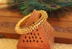 Antique Gold Pearl Bangle T3026
