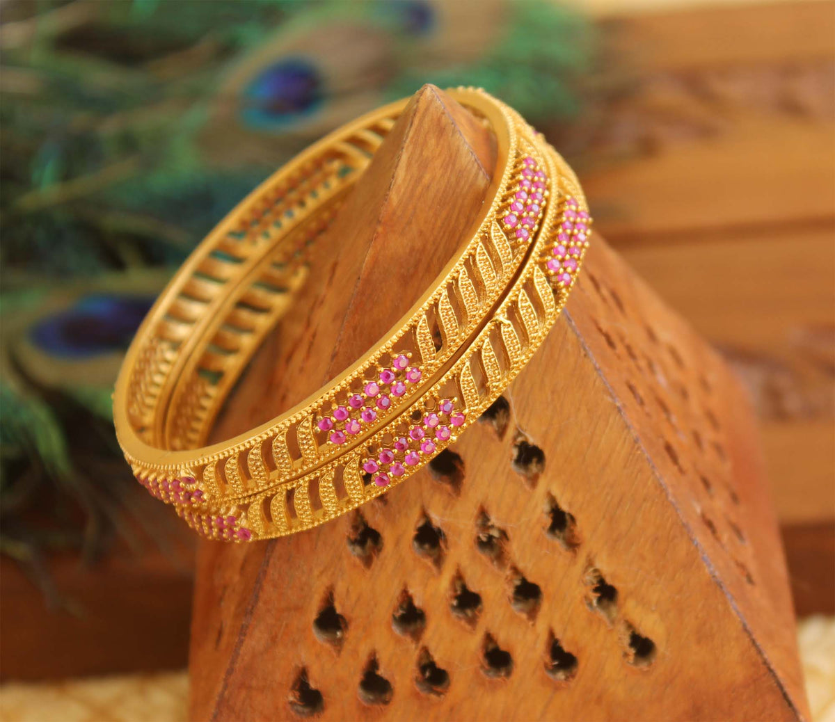 Stylish Matte Finish Ruby Bangles T2885