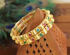 Gold Plated Stylish Stone Bangles T2891