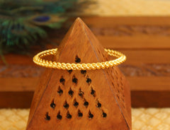 Antique Gold Plated Floral Stone Kada T3112