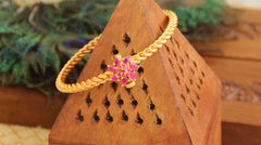 Matte Finish Stone Flower Kada T3087