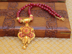 Matte Finish Elephant Handmade Beads Necklace T2711