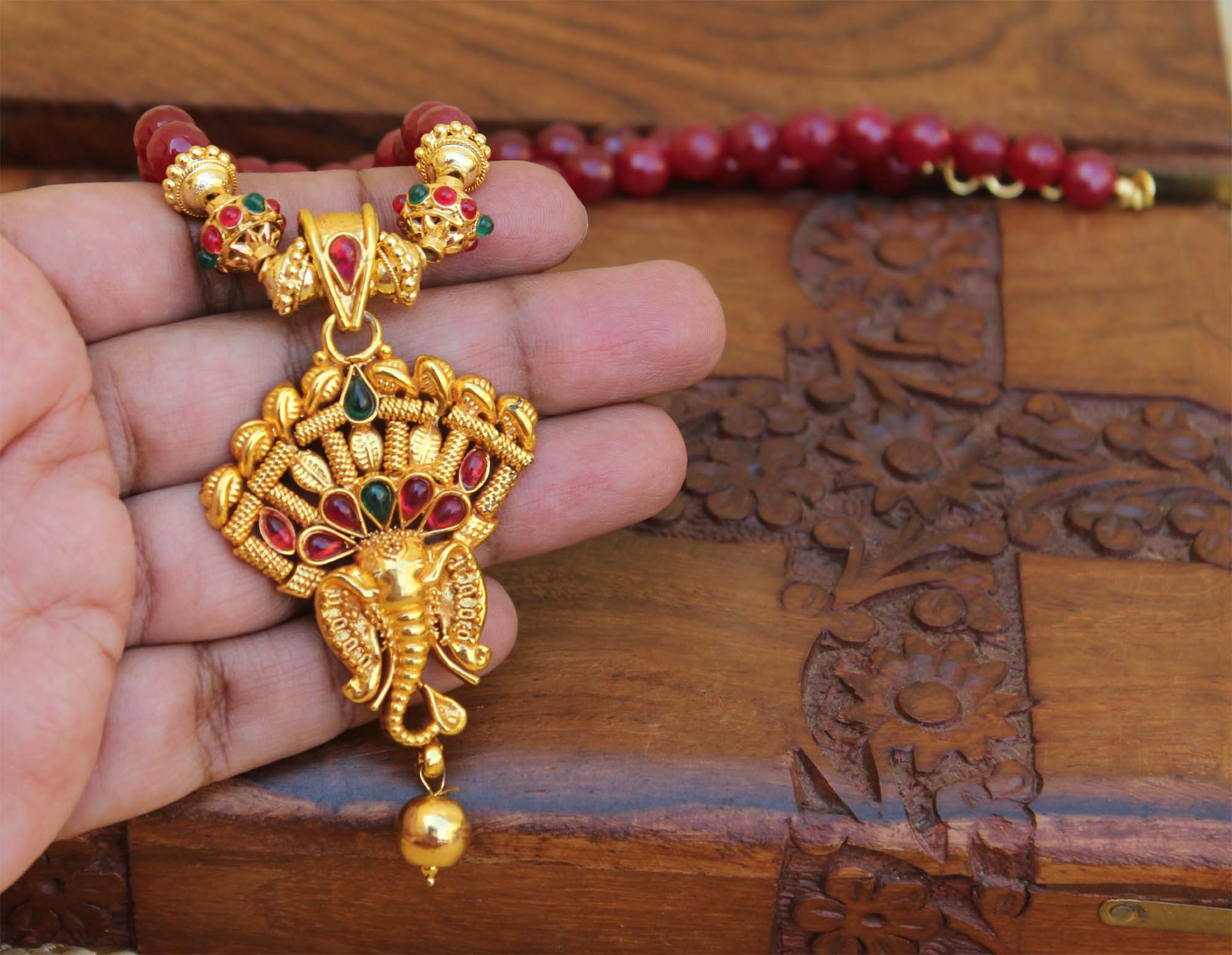 Matte Finish Elephant Handmade Pendant Necklace T2713