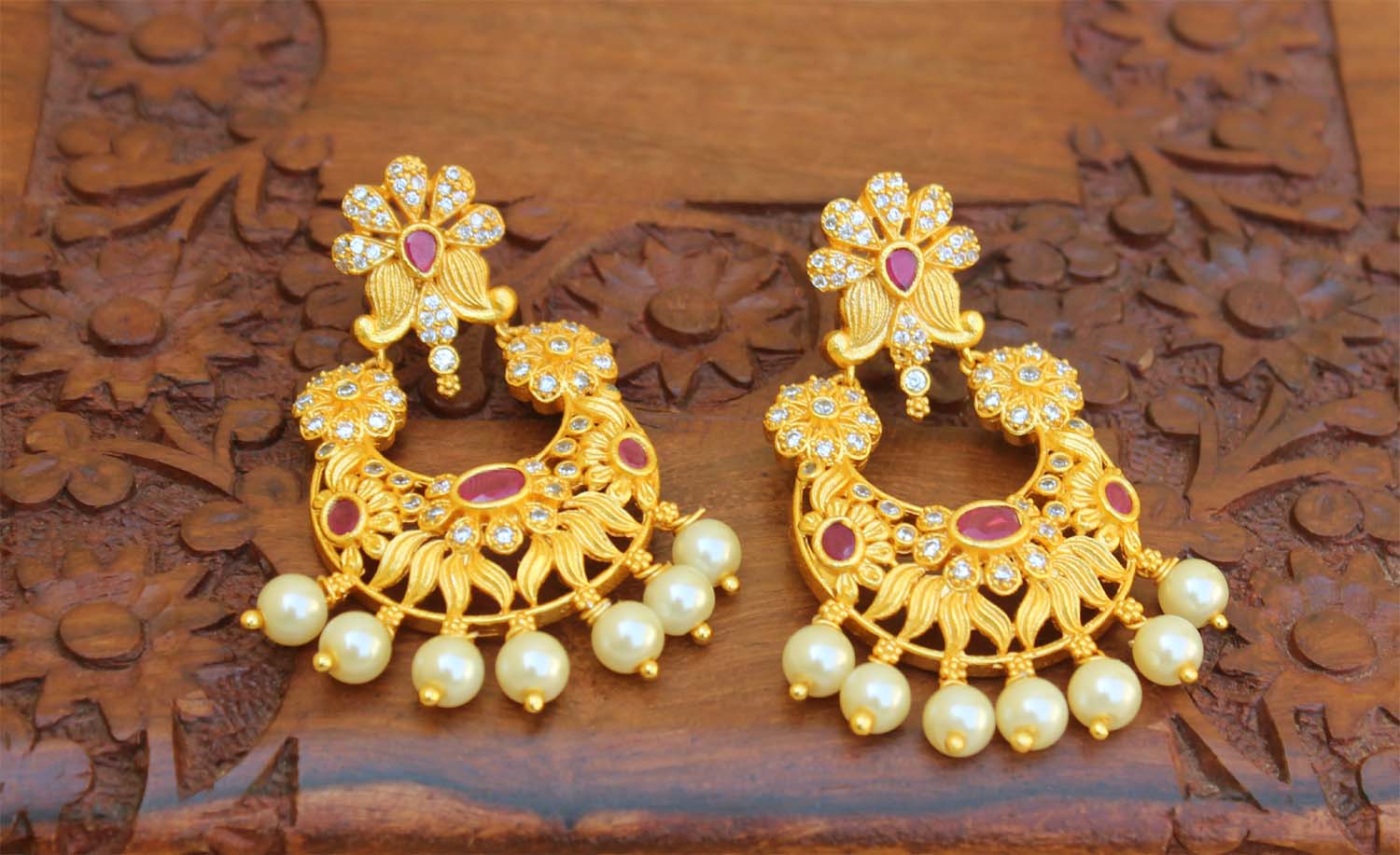 Stylish Matte Finish Earrings T2498