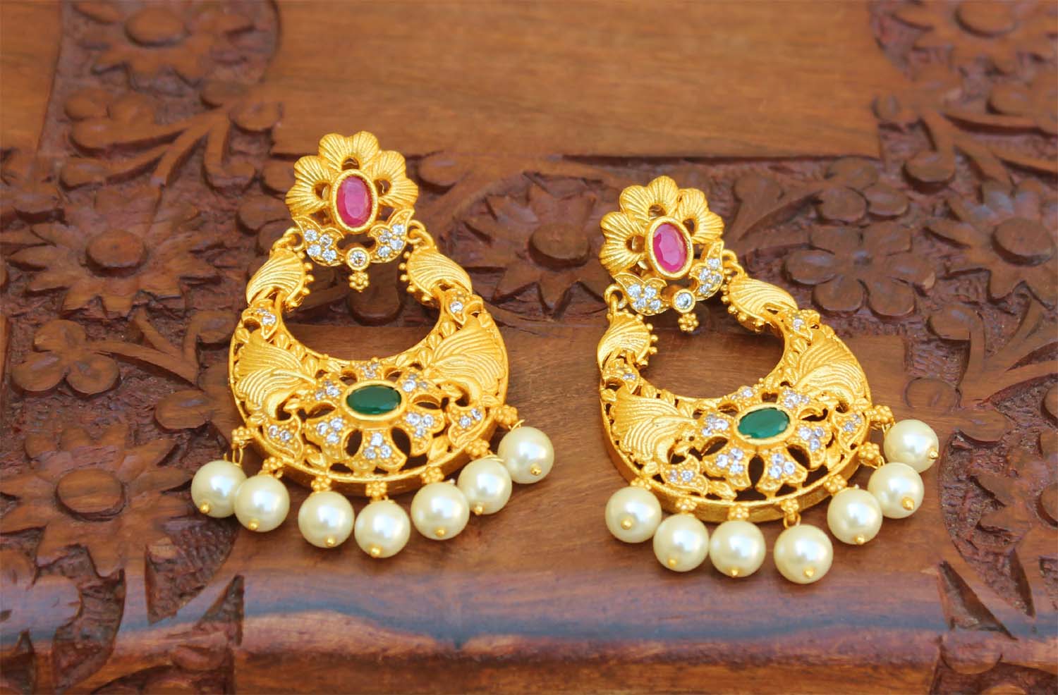 Matte Finish Stylish Pearl Earrings T2475