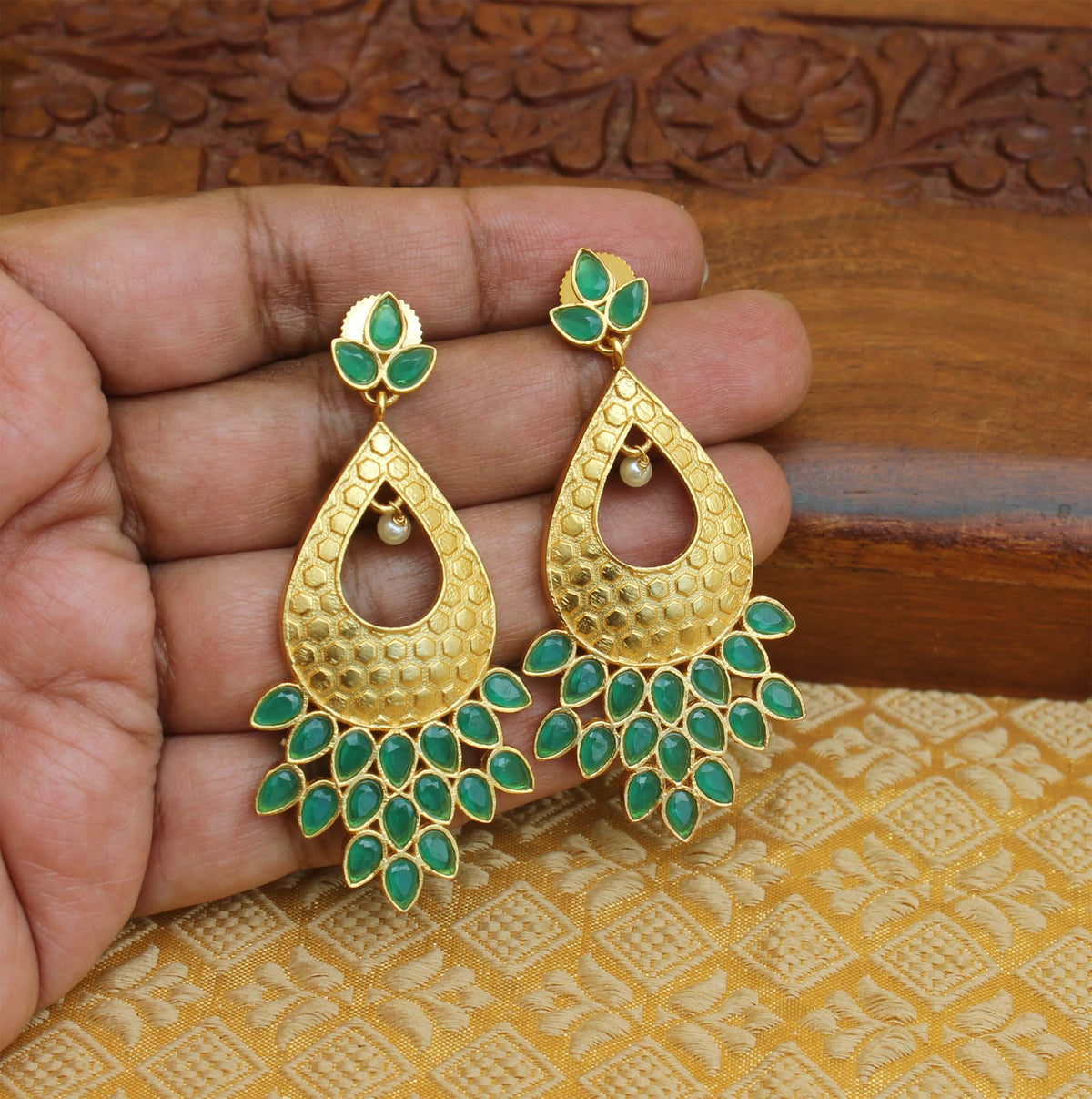 Matte Finish Stylish Earrings T2825