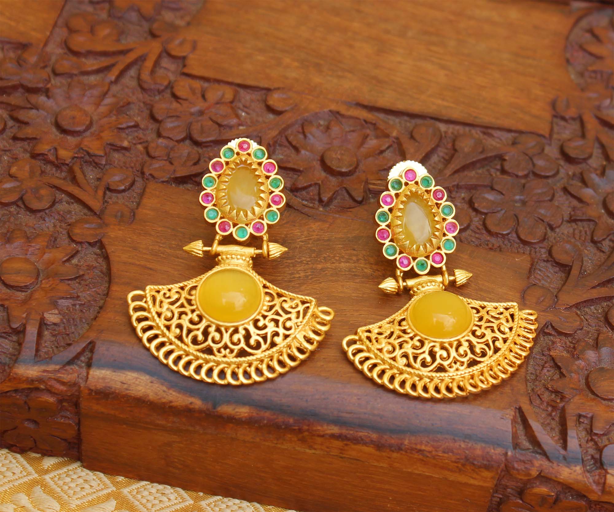 Stylish Matte Finish Stone Earrings T2829