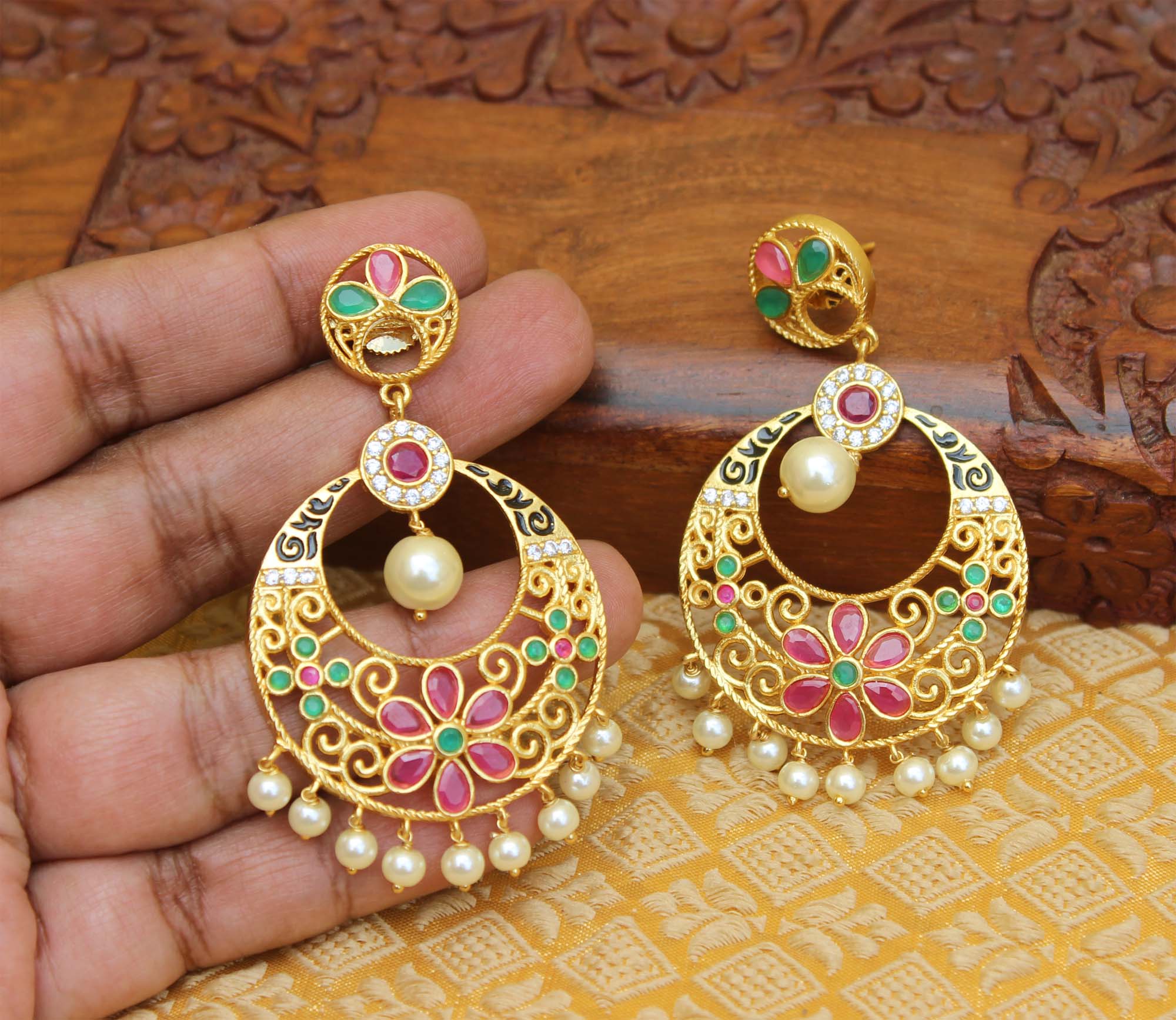 Floral Style Matte Finish Stone Earrings T2830
