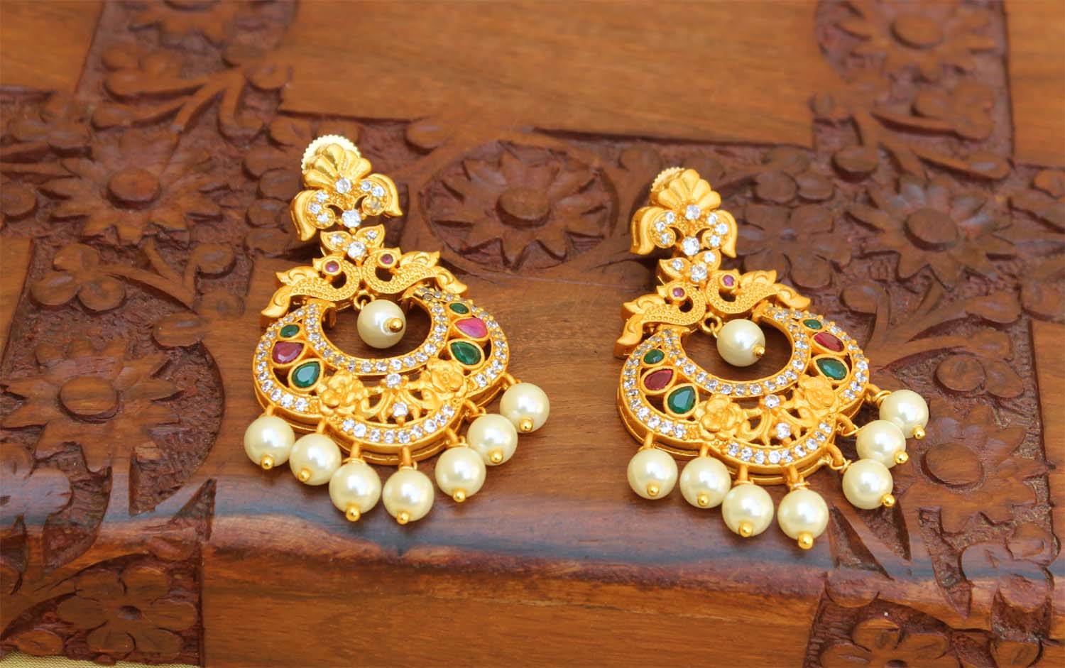 Stylish Matte Finish Peacock Earrings T2779