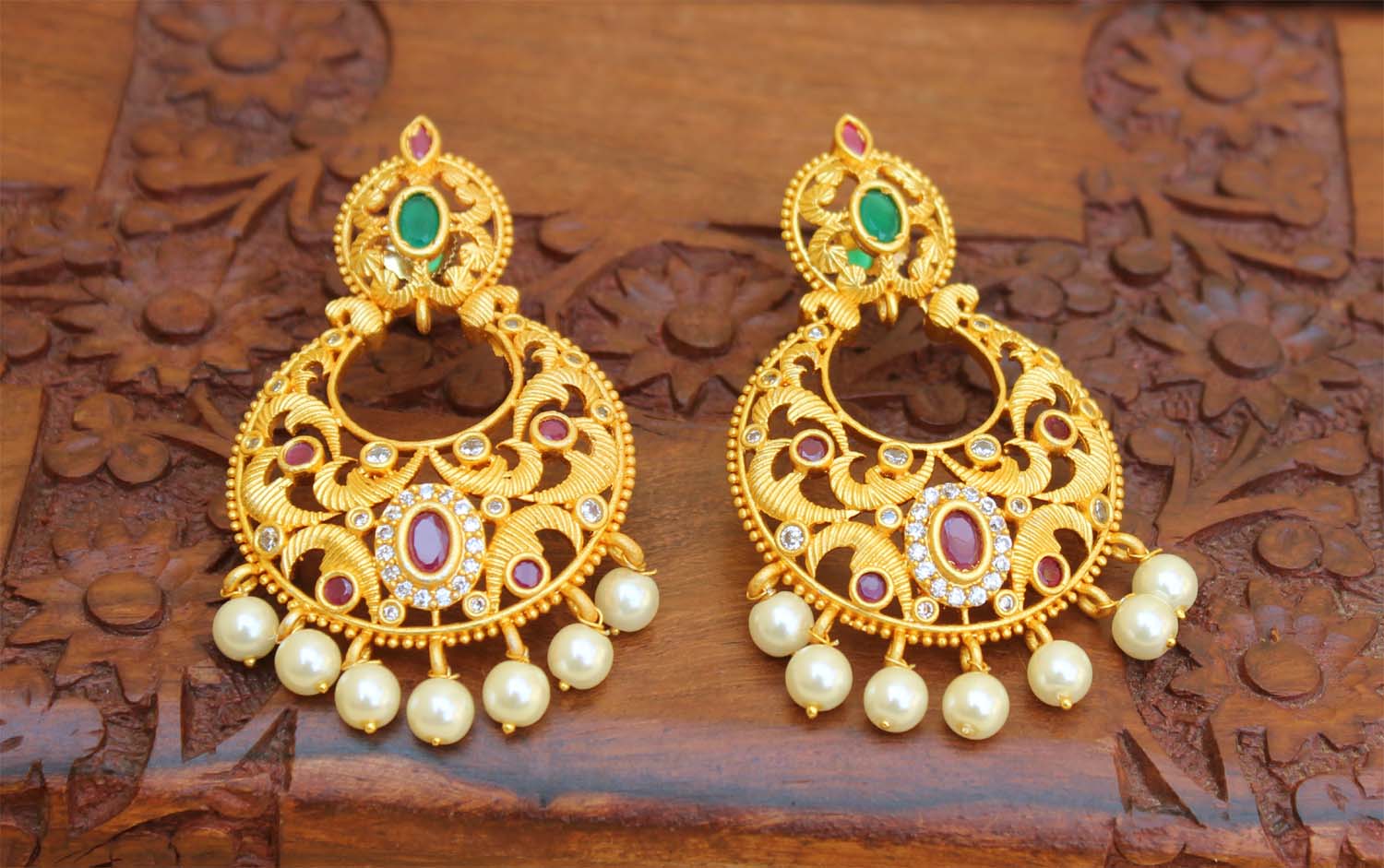 Matte Finish Stylish Pearl Stone Earrings T2508