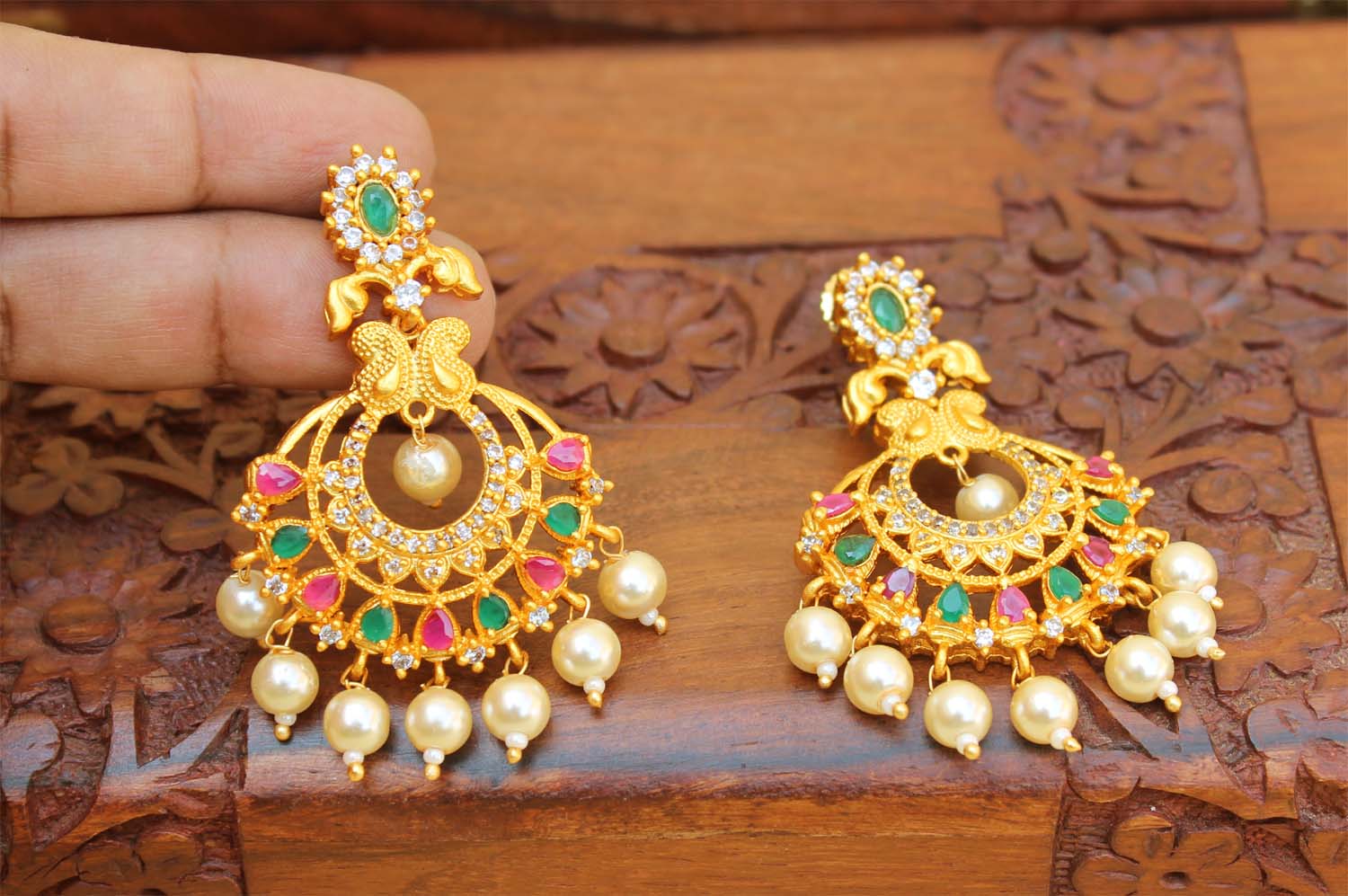 Matte Finish Stylish Earrings T2765