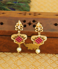 Gold Plated Stylish Earrings T2746