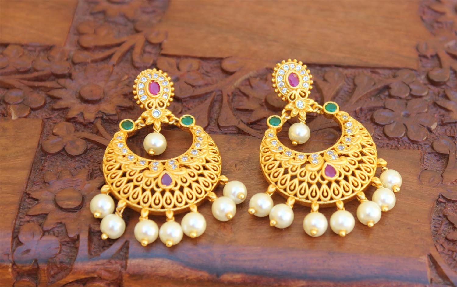 Stylish Matte Finish Stone Earrings T2510