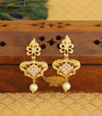 Gold Plated Stylish Earrings T2748