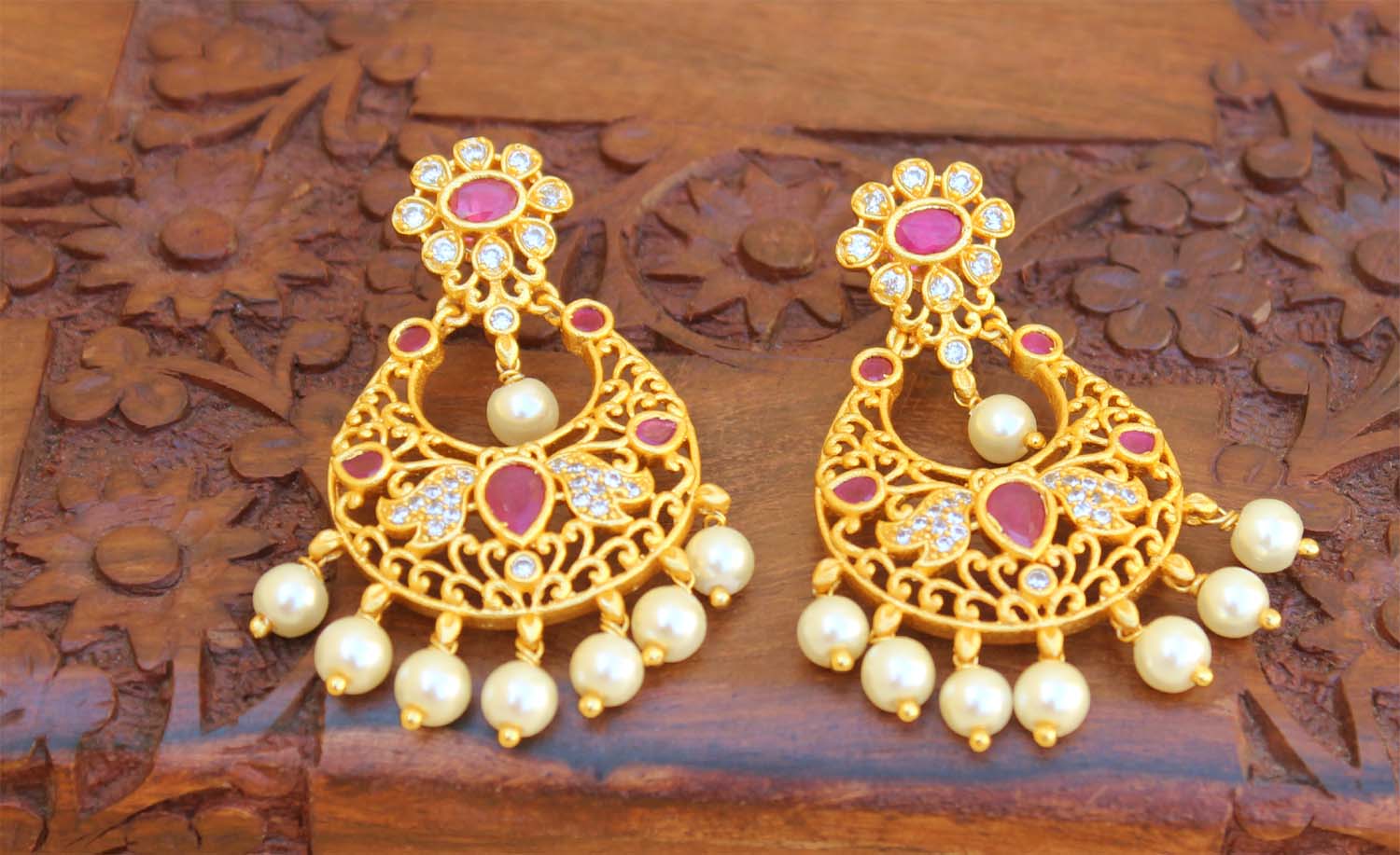 Matte Finish Stylish Pearl Earrings T2501