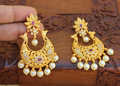 Stylish Matte Finish Pearl Earrings T2503