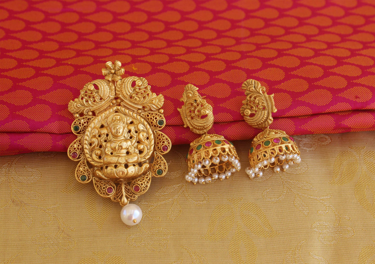 Temple Matte Finish Pendant Set T1416