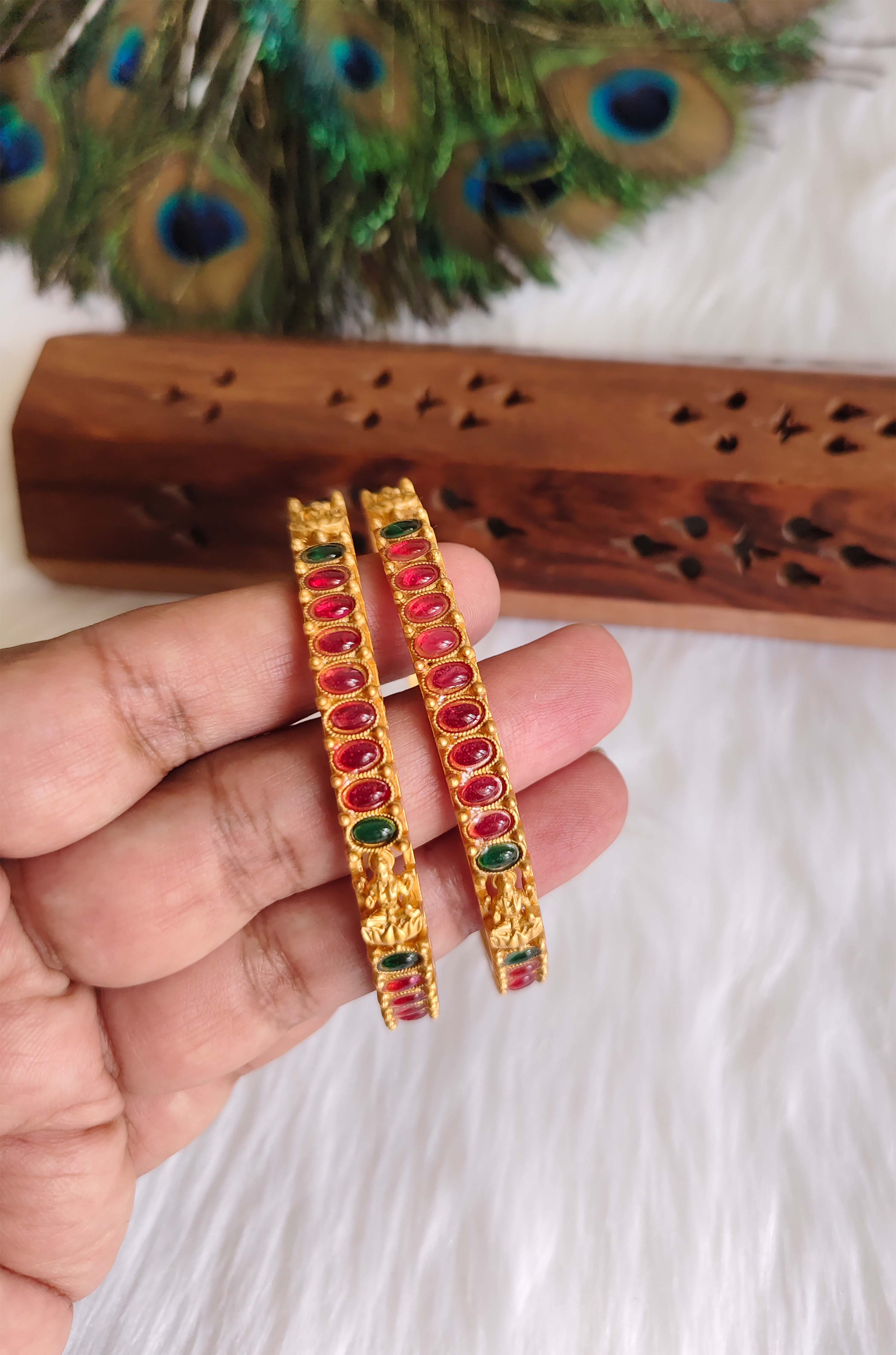 Matte Finish Kempu Stone Temple Bangles T3125