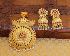 Stylish Gold Plated Pendant Set T2814