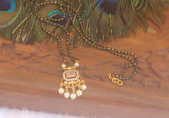 Gold Plated Stone Black Beads Necklace T2174