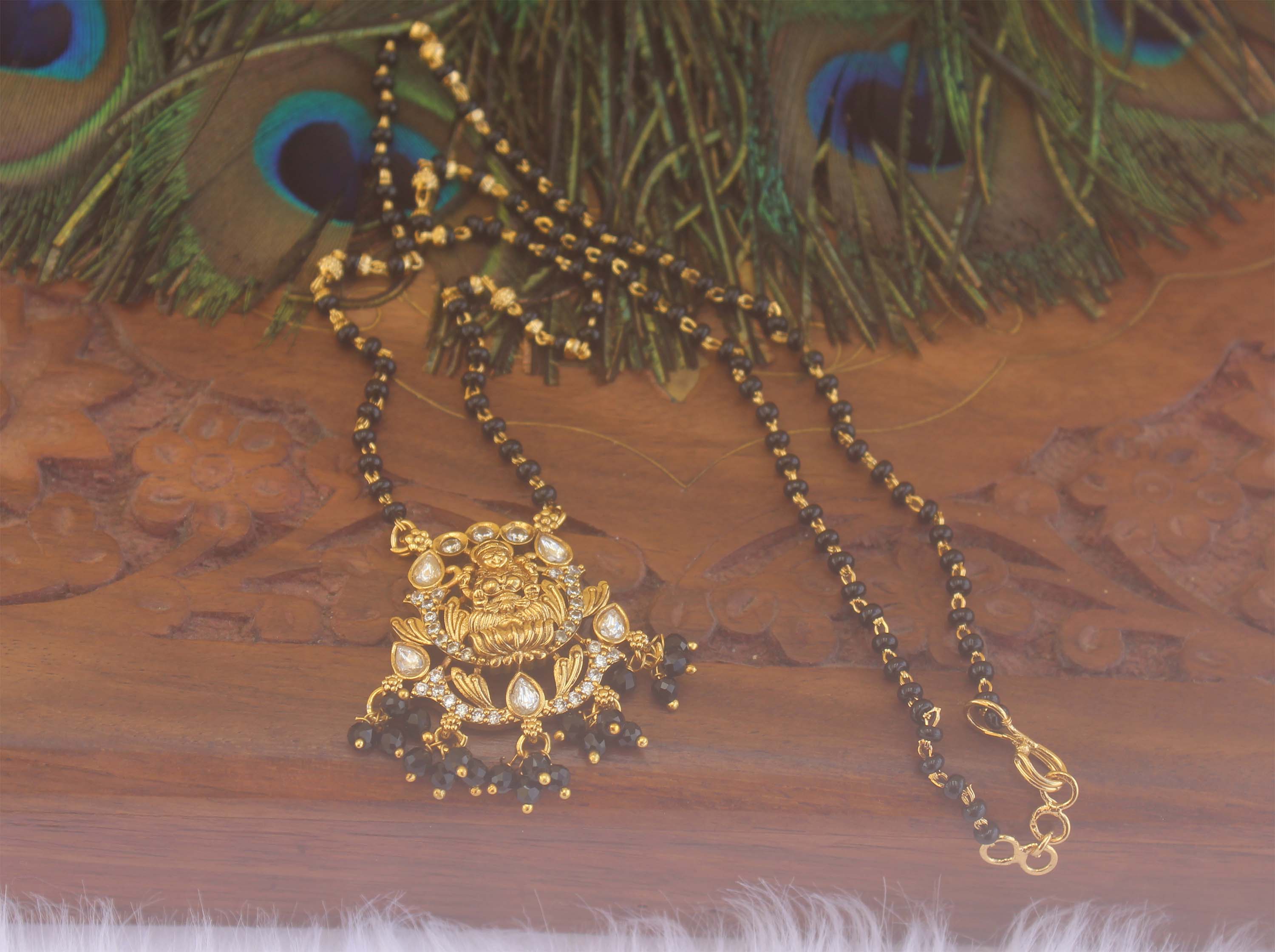 Temple Black Beads Necklace T2217