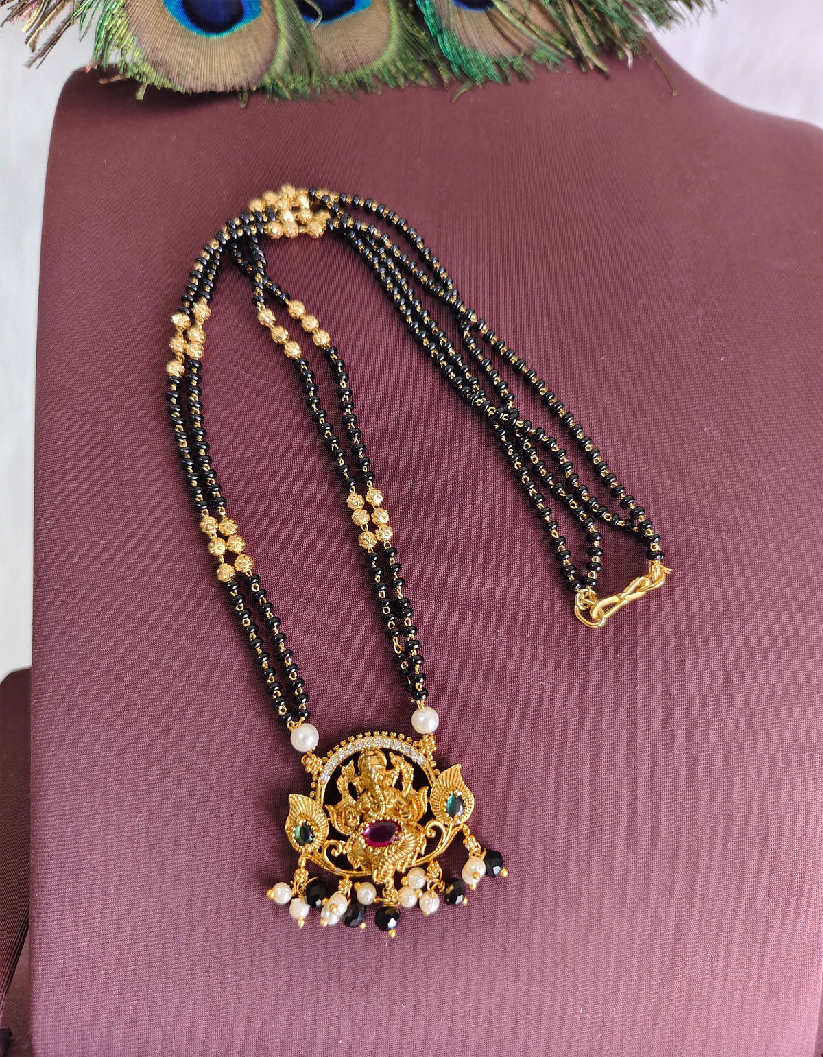 Gold Plated Temple Ganesh Black Beads Necklace T3144