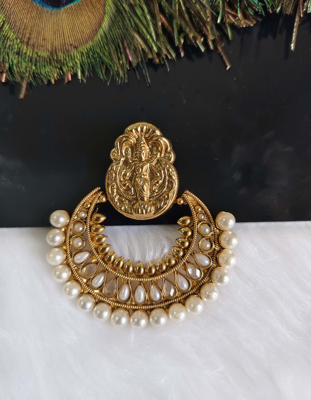 Gold Plated Temple Lakshmi Pearl Pendant T2853