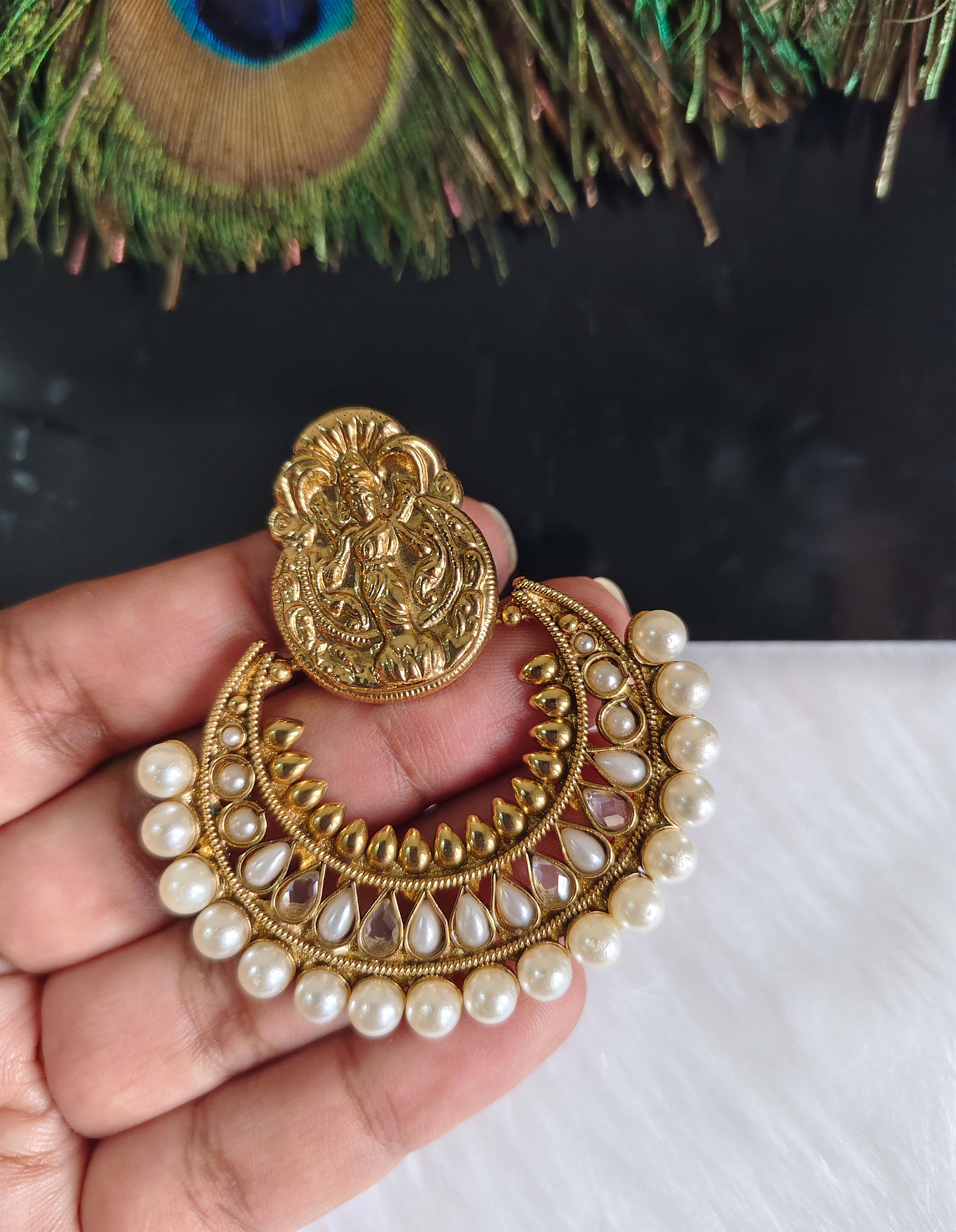 Gold Plated Temple Lakshmi Pearl Pendant T2853