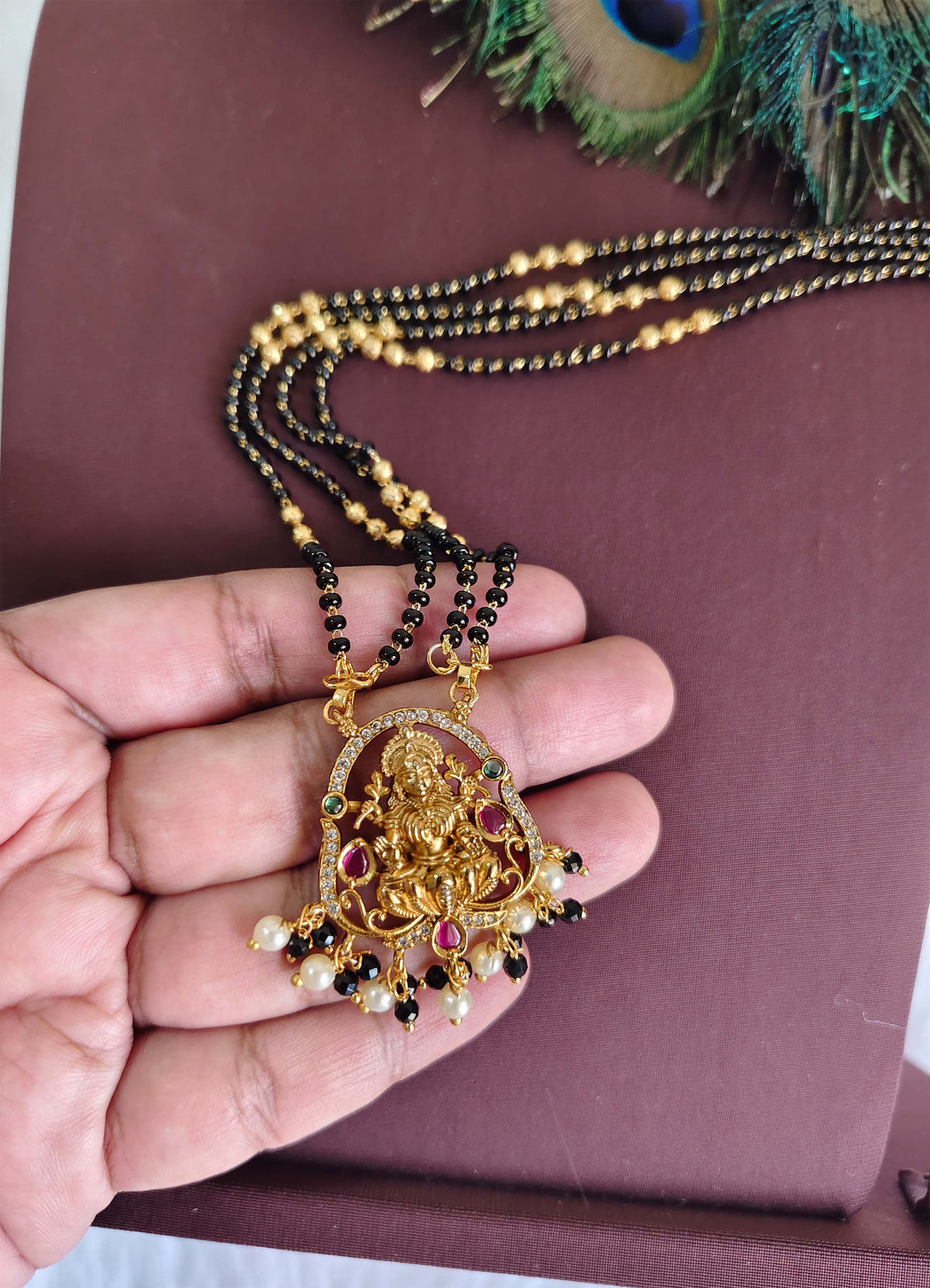 Temple Gold Plated Stone Black Beads Necklace T3152