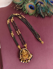 Temple Gold Plated Stone Black Beads Necklace T3152